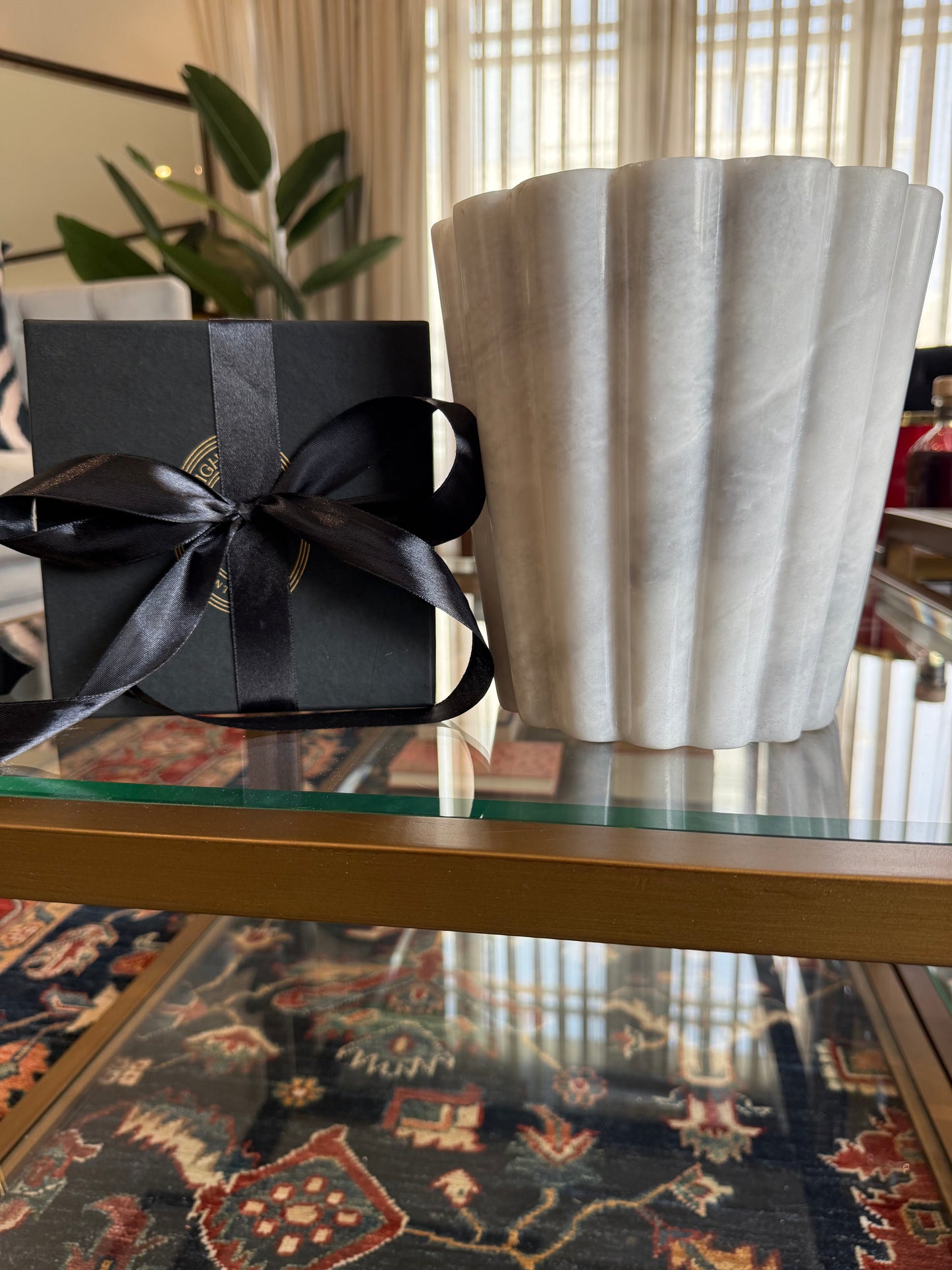 Ziyarat White Flora Bin