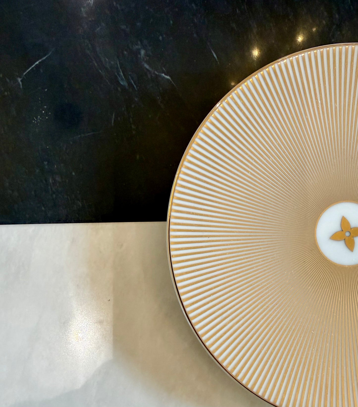 Ziyarat White Cheeseboard/Vanity Tray