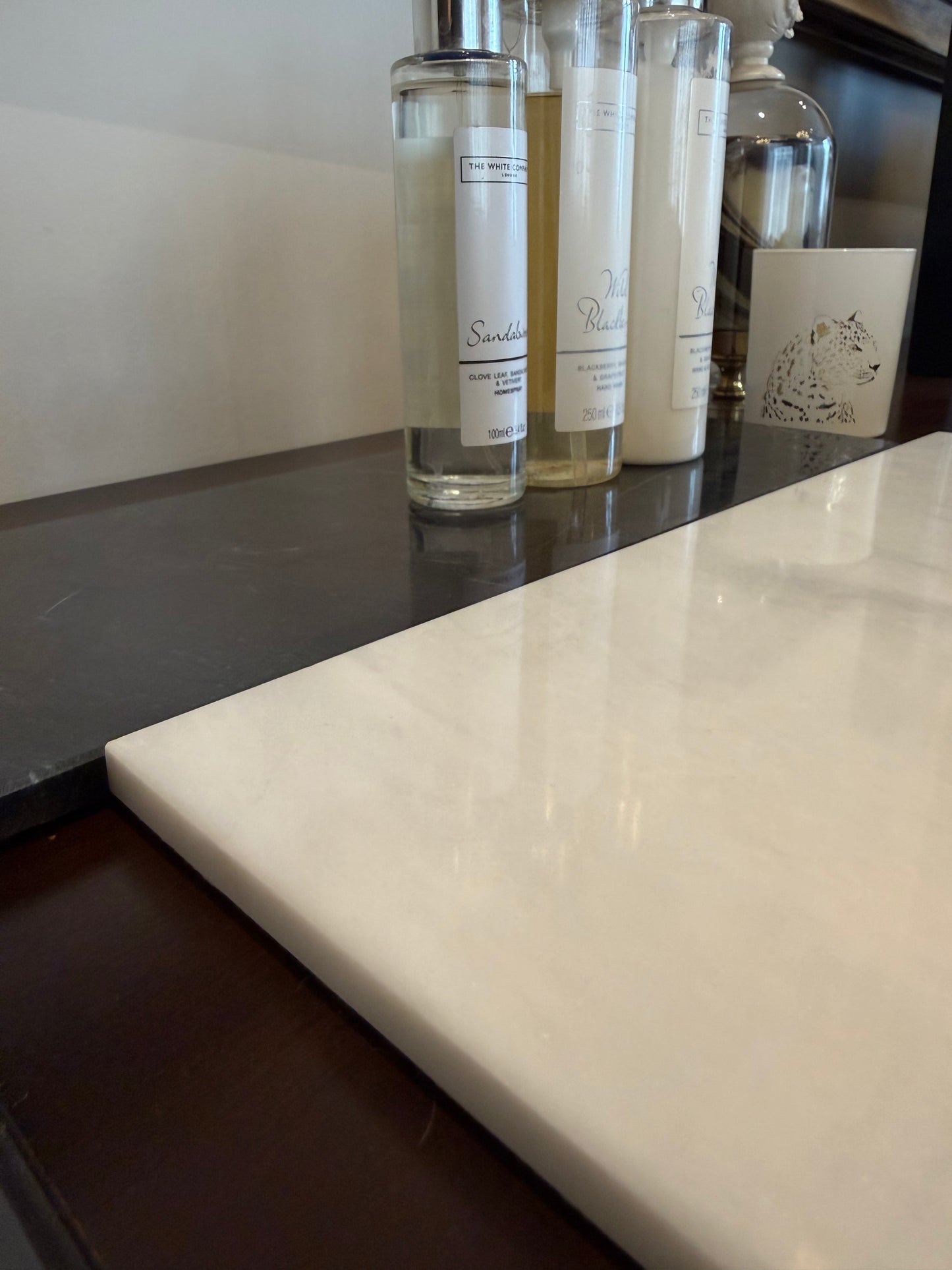 Ziyarat White Cheeseboard/Vanity Tray